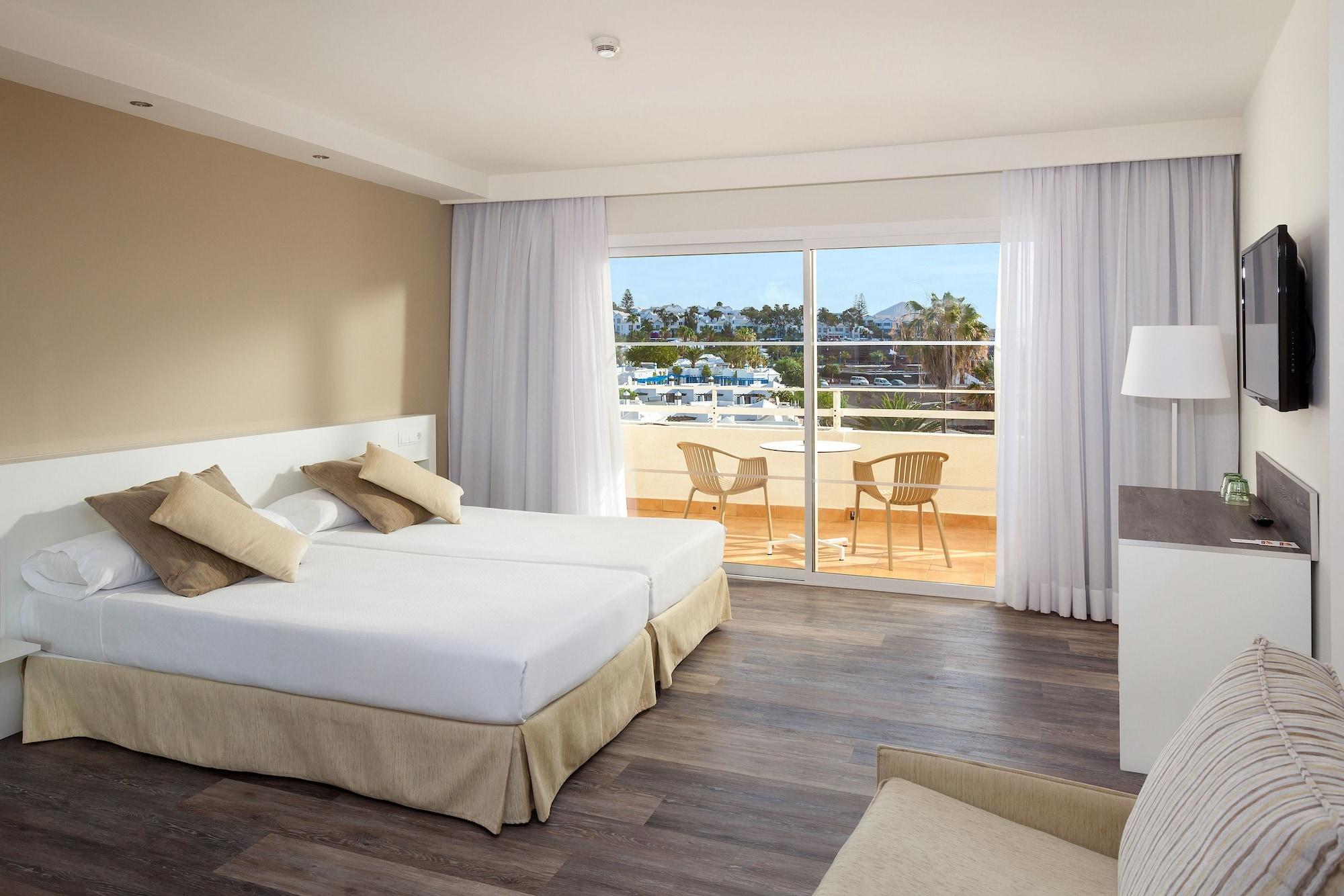 Sol Lanzarote Hotel Puerto del Carmen  Ngoại thất bức ảnh